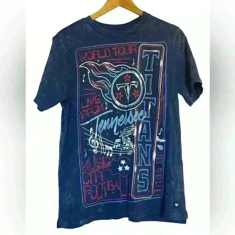 TN Titans Wild Collective T-shirt Size Small Music City Football Streetwear Fans